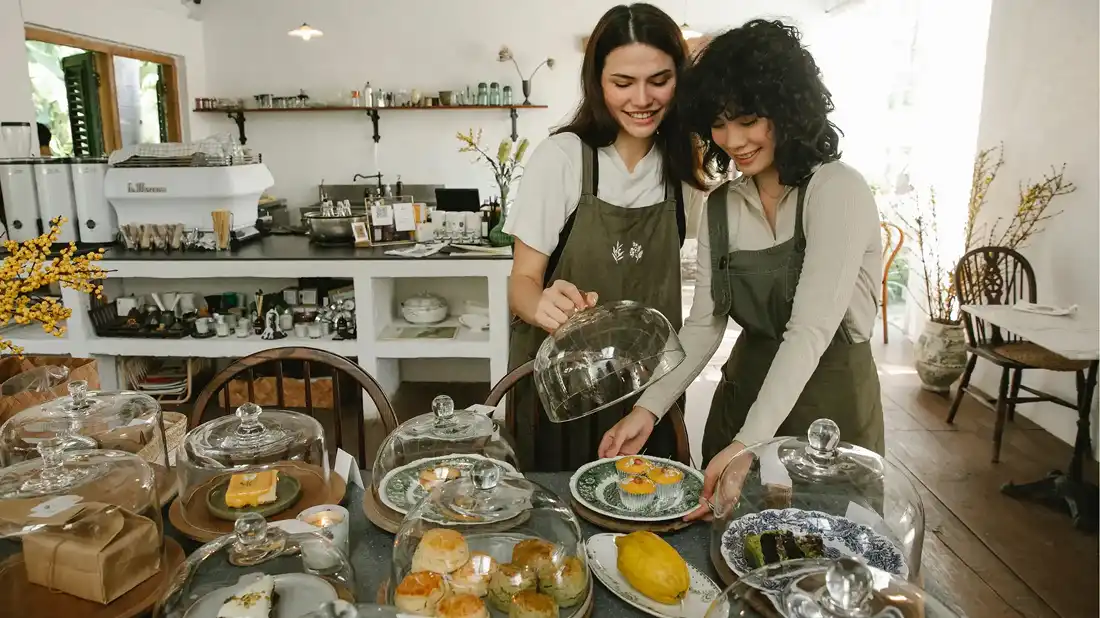 カフェでの接客シーン 添削前